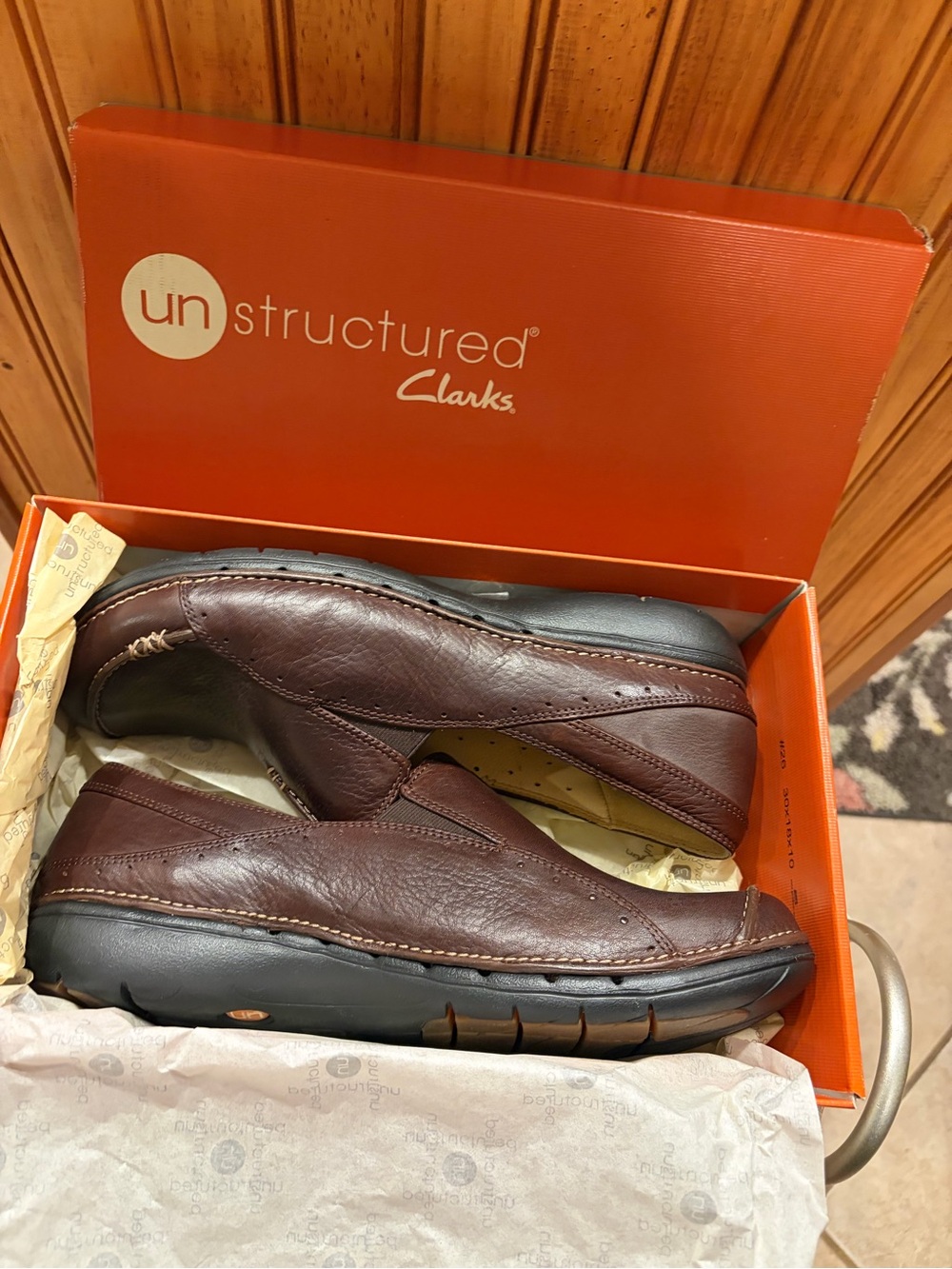 Clarks Women's Unstructured Slip-On Loafers in Mahogany Brown. 2